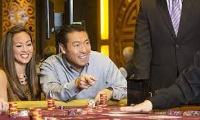 Studio live dealer jogja4d dengan meja blackjack, roulette, dan baccarat berkualitas HD